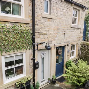 1 Oakleys , Holmfirth United Kingdom